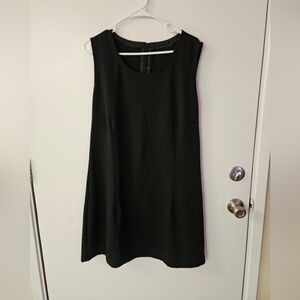 Black Sleeveless Dress